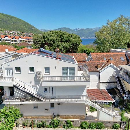 Apartments Ljubica แฮร์เซ็ก-โนวี ภายนอก รูปภาพ