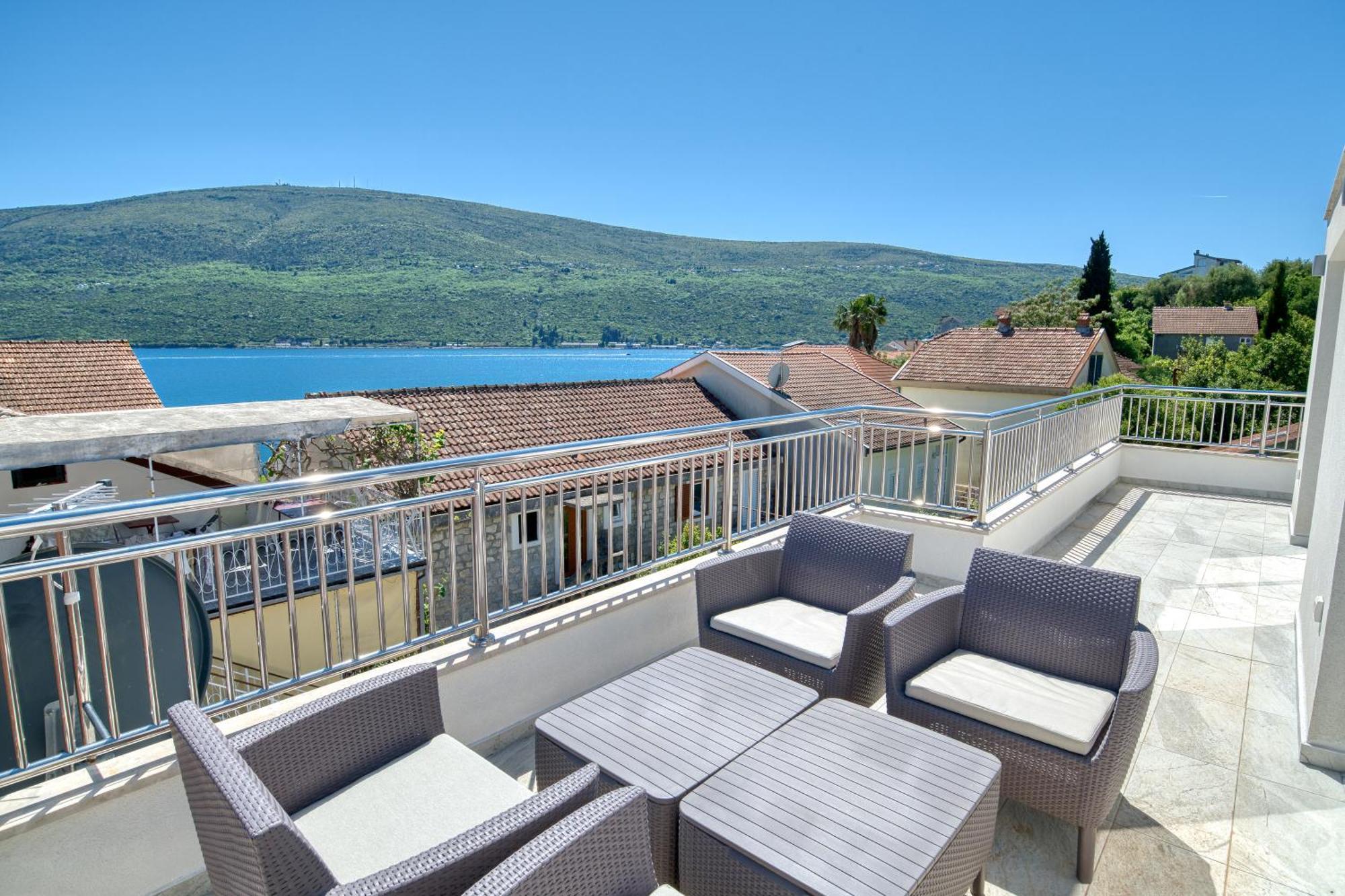 Apartments Ljubica แฮร์เซ็ก-โนวี ภายนอก รูปภาพ