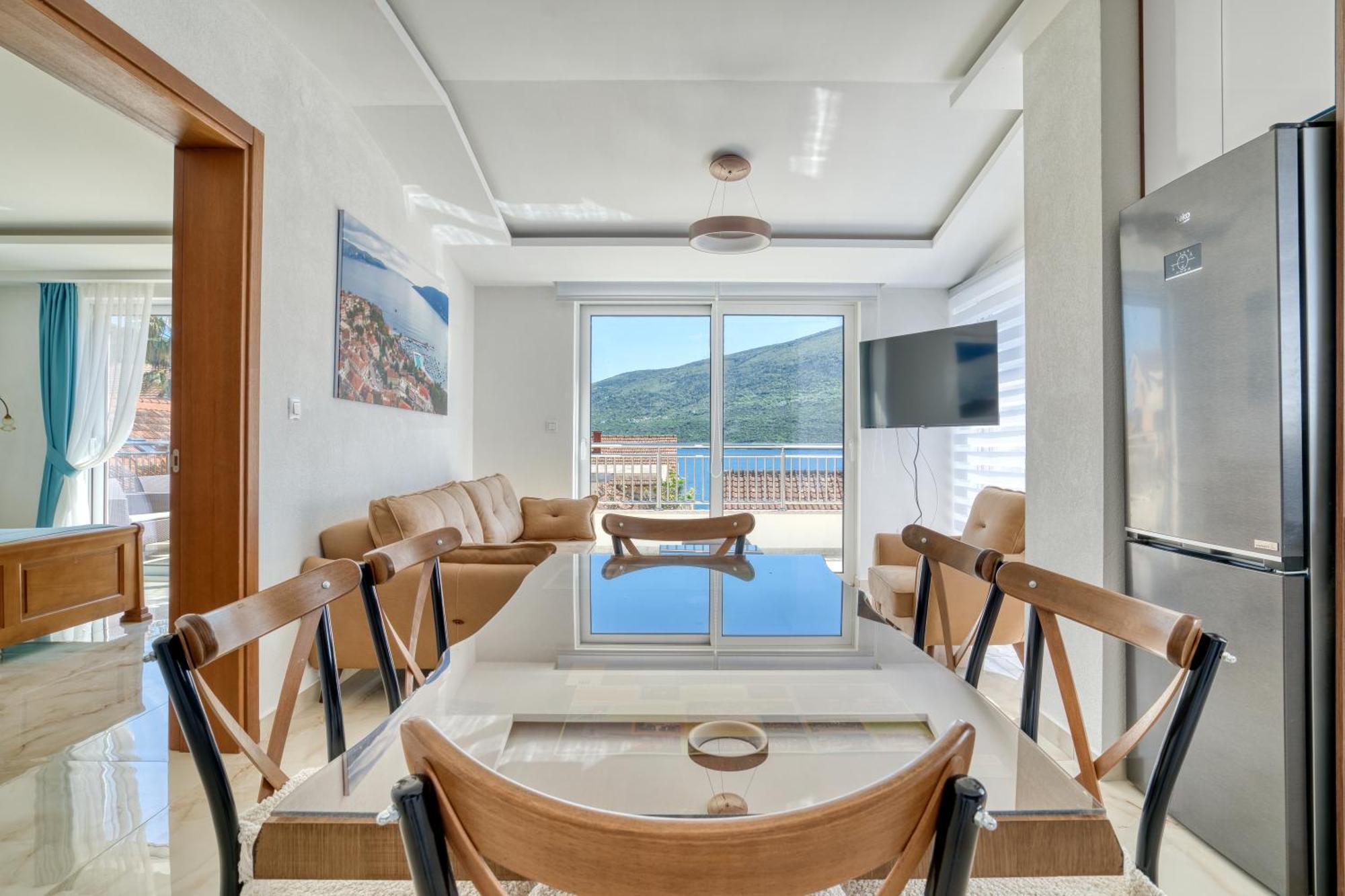 Apartments Ljubica แฮร์เซ็ก-โนวี ภายนอก รูปภาพ