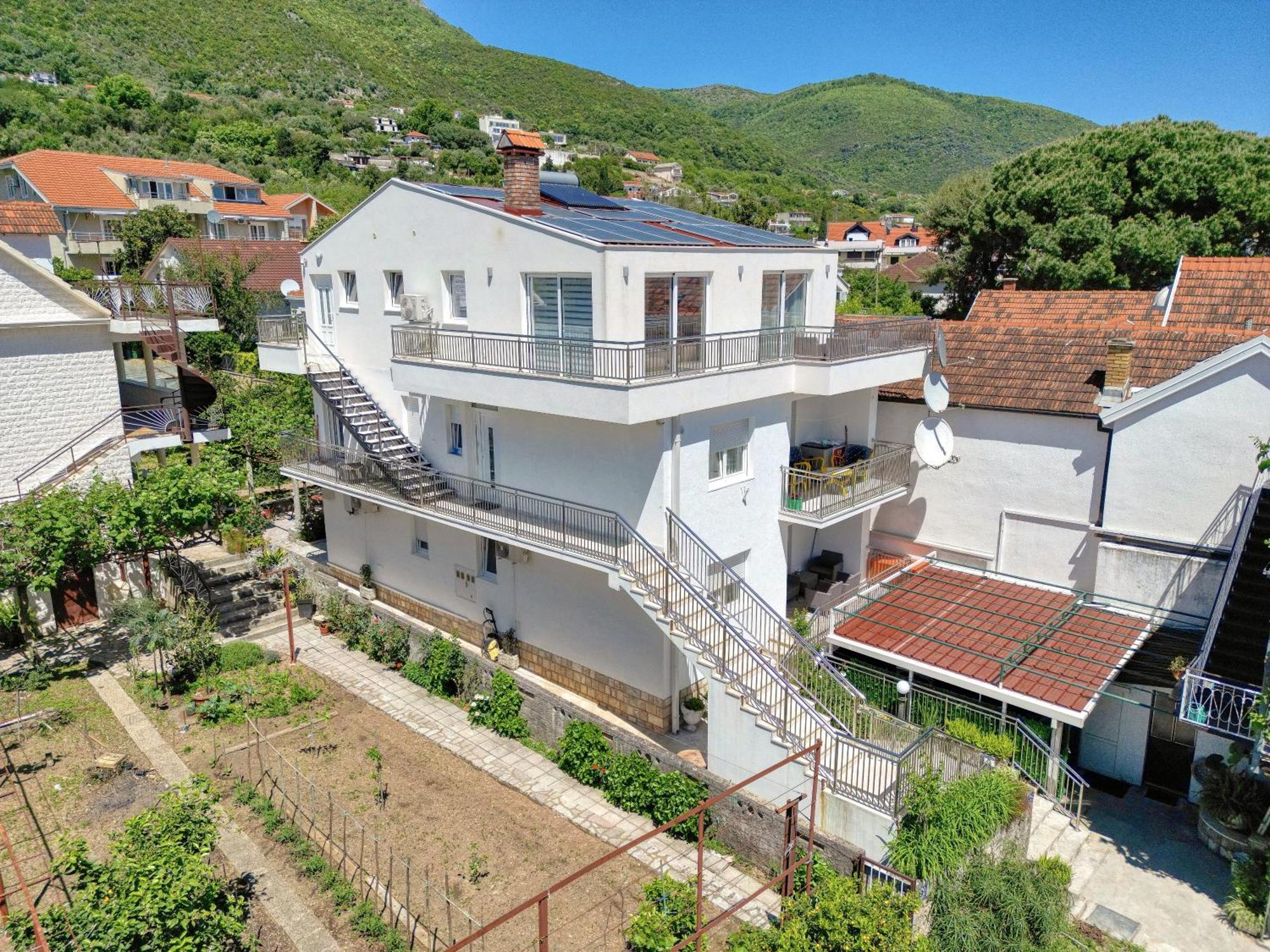 Apartments Ljubica แฮร์เซ็ก-โนวี ภายนอก รูปภาพ